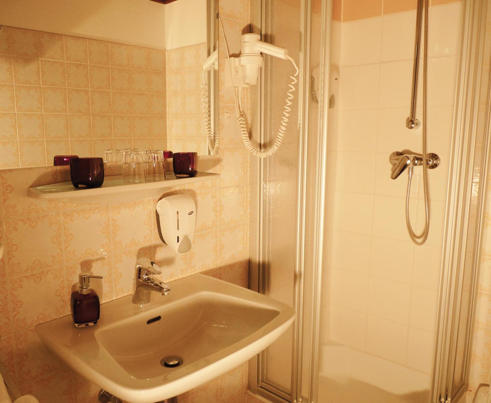 Hotel Garni Wieshof 라우리스 외부 사진