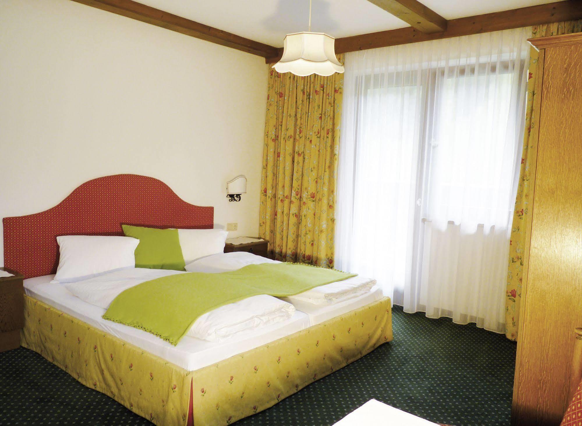 Hotel Garni Wieshof 라우리스 외부 사진